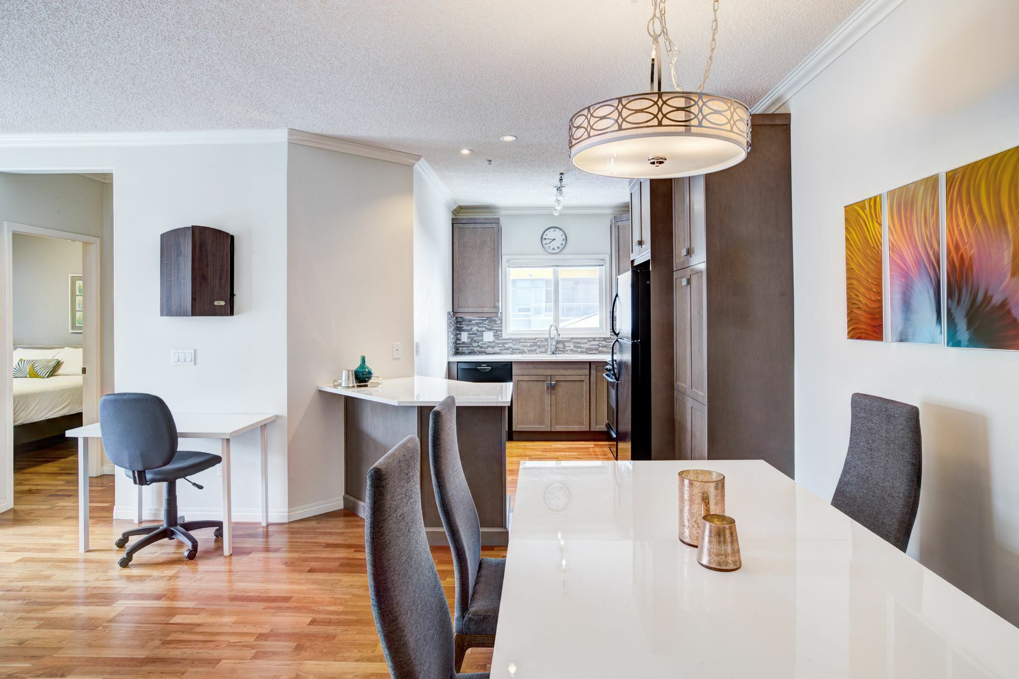 Digs - Genesis Apartment *